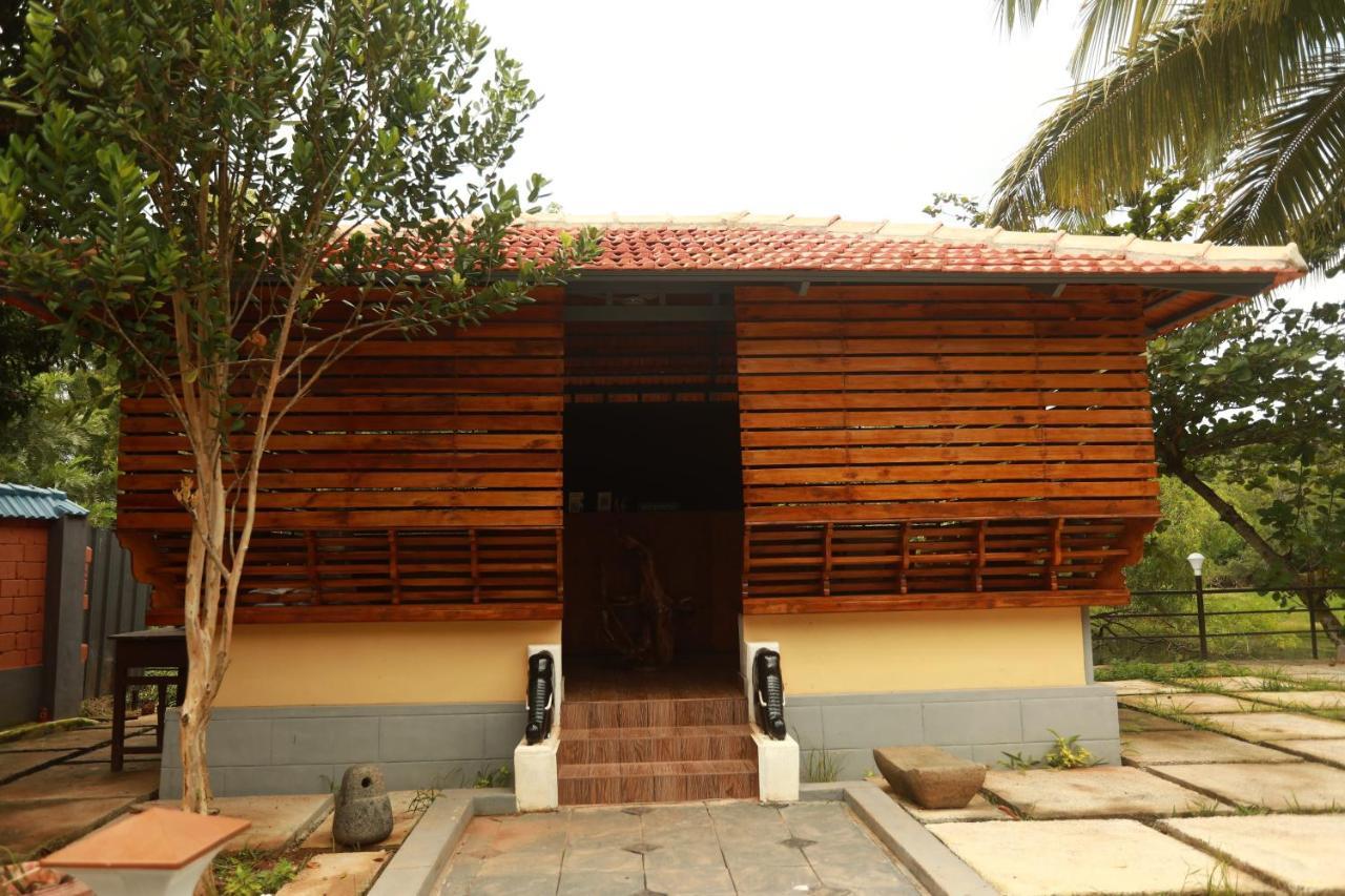 Lara Lake View Resort Thiruvananthapuram Exterior photo